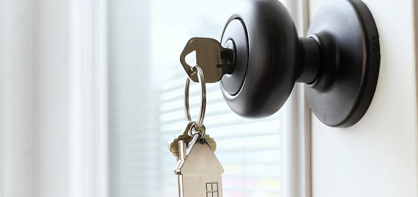 Bifold Door Knob Replacement in Orangevale, California